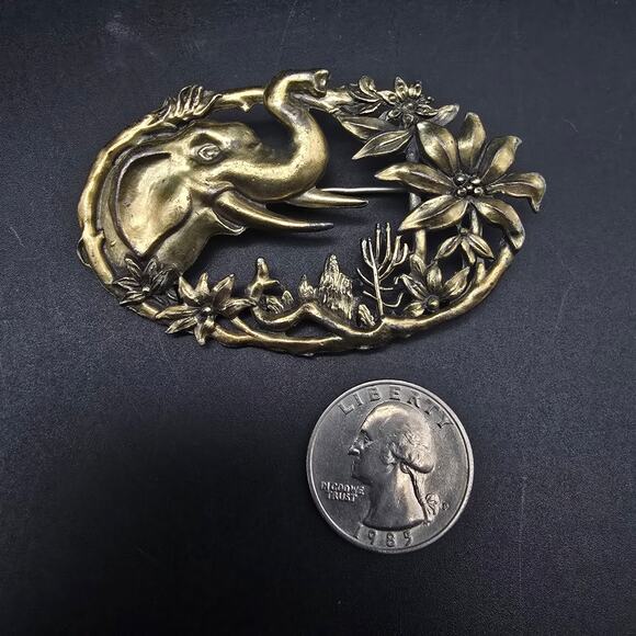 Art Nouveau Elephant Brooch with Flowers Bronze Tone Vintage C Clasp - Picture 2 of 6